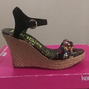 SALE! Kensie wedges